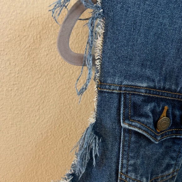 Women’s XS cut off denim vest vintage with pockets - Picture 4 of 9